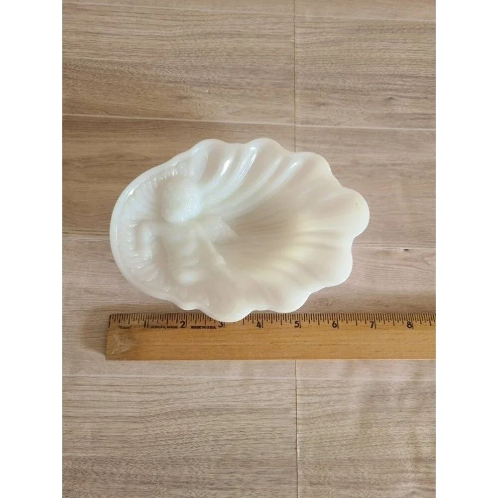 Vintage Avon Milk Glass Angel Cherub Shell Dish Soap Trinket Tray Vanity Decor